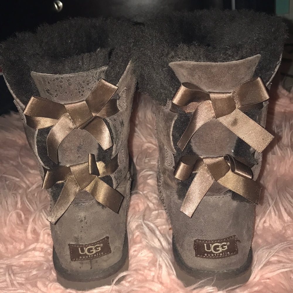 Brown Bailey Bow Uggs